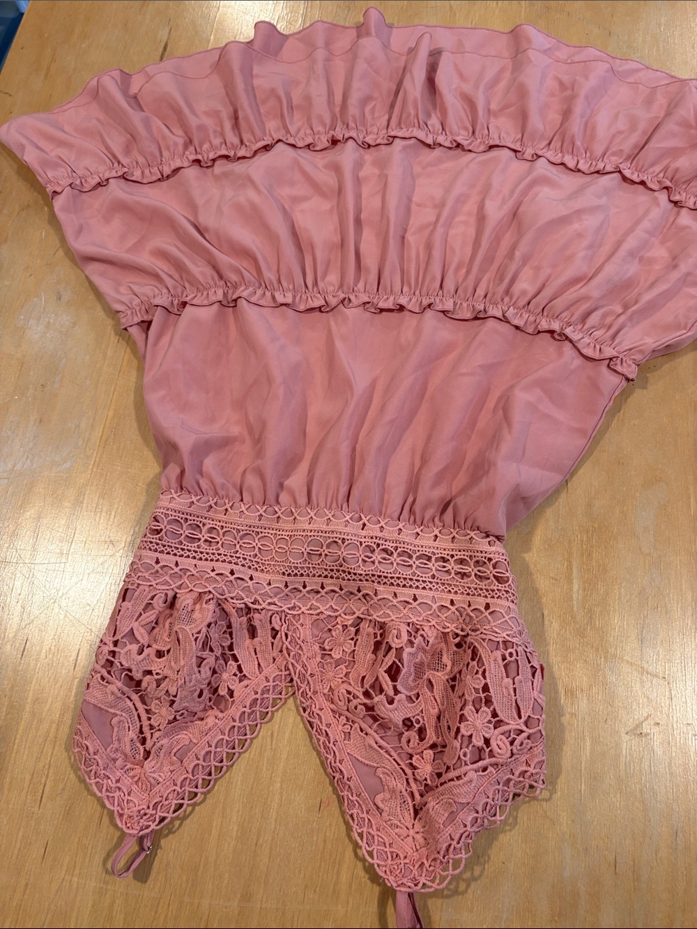 ECOWISH ~ Coral crochet Lace-Trim Tiers Dress Mini Cut out back
